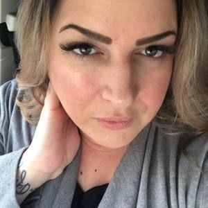 Meet your Posher, Andrea